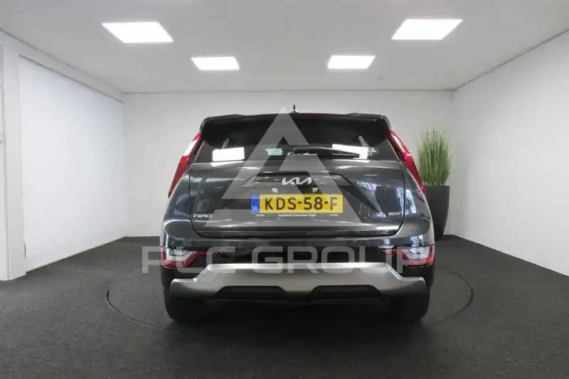 2025 KIA Niro