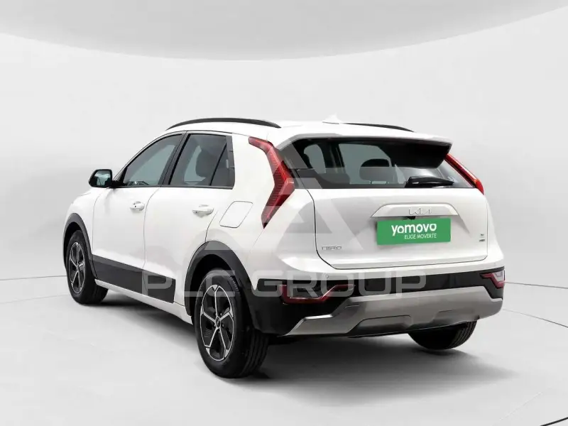 2025 KIA Niro