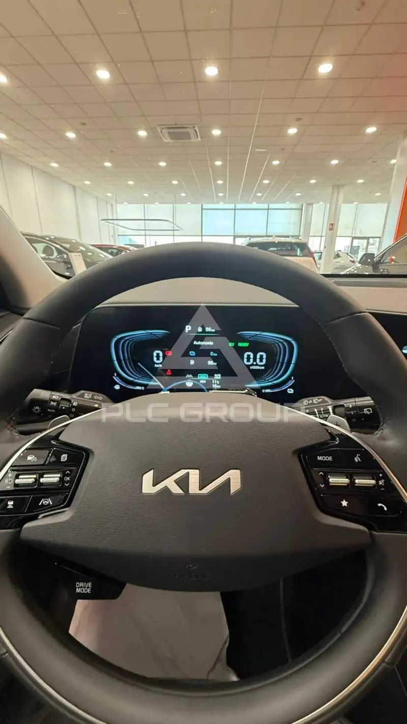 2025 KIA Niro