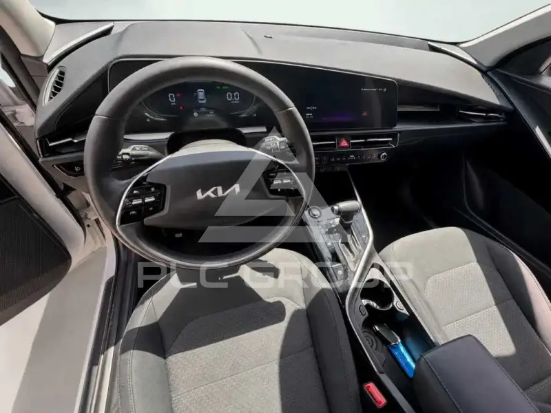 2025 KIA Niro