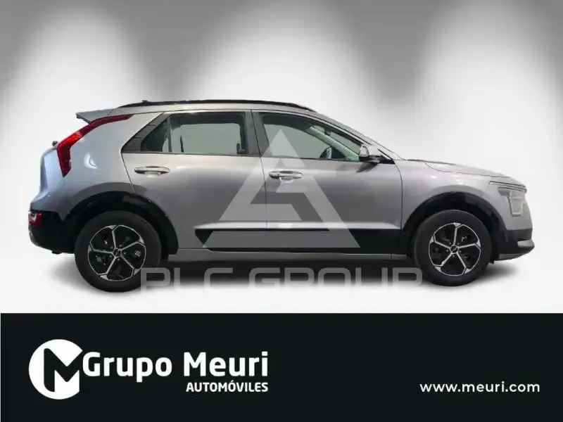 2025 KIA Niro