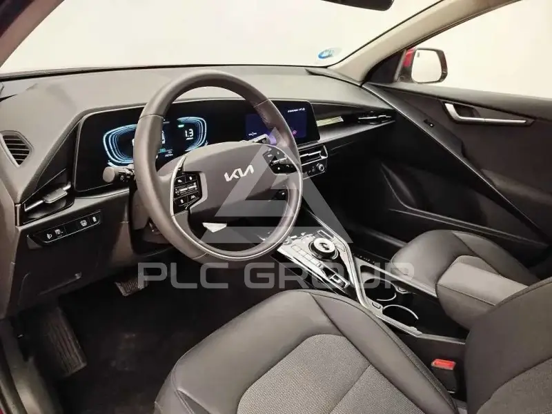2025 KIA Niro