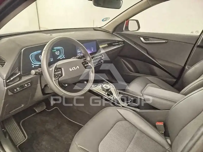 2025 KIA Niro