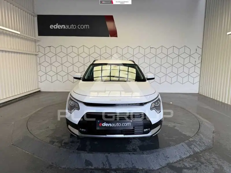 2025 KIA Niro