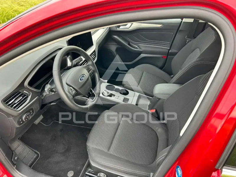 2025 Ford FOCUS