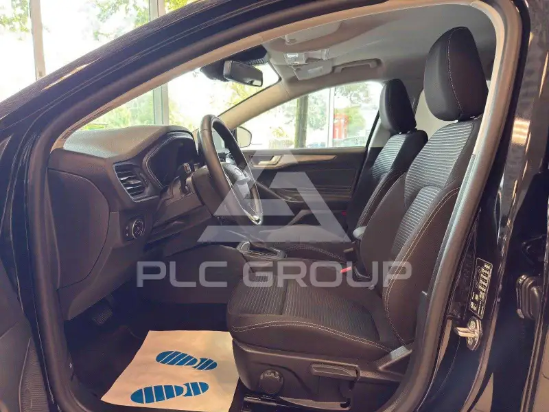 2025 Ford FOCUS
