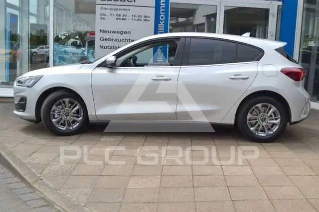 2025 Ford FOCUS