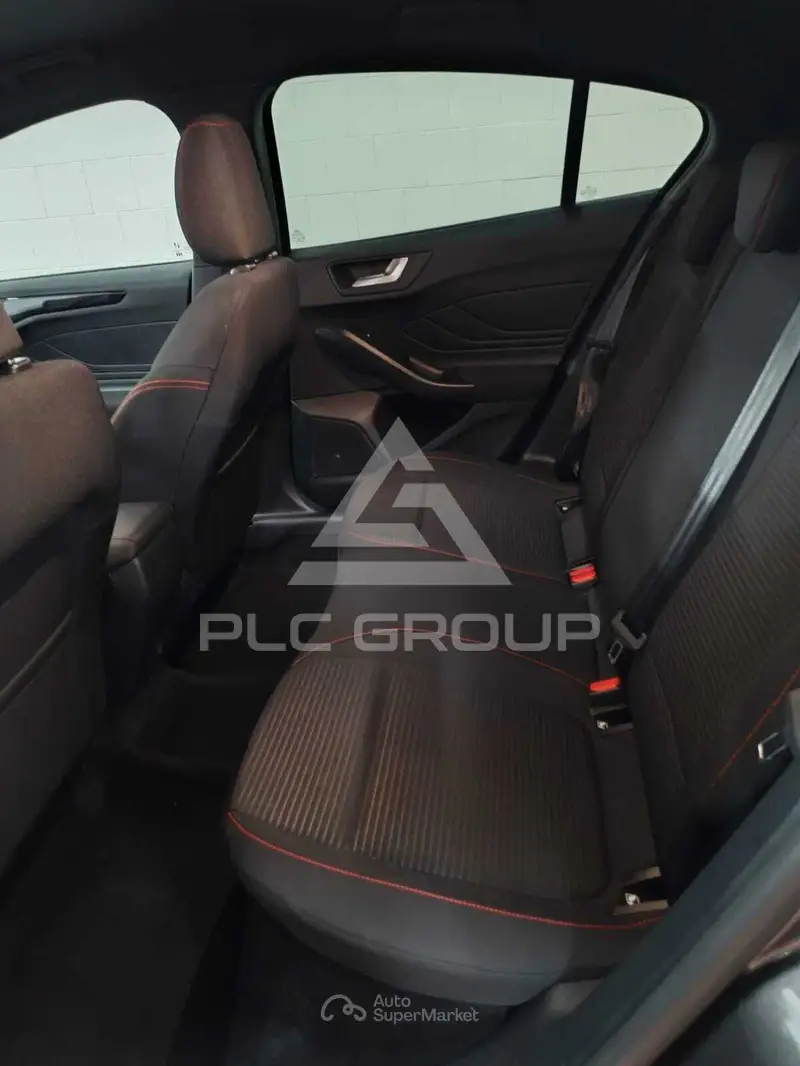 2025 Ford FOCUS