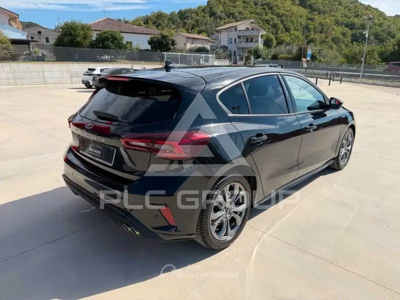 2025 Ford FOCUS