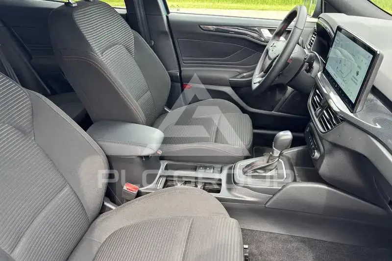 2025 Ford FOCUS