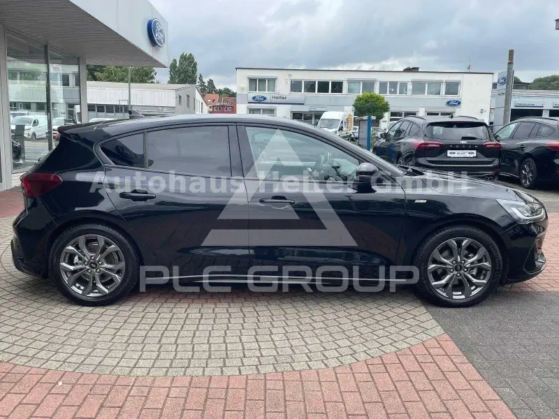 2025 Ford FOCUS