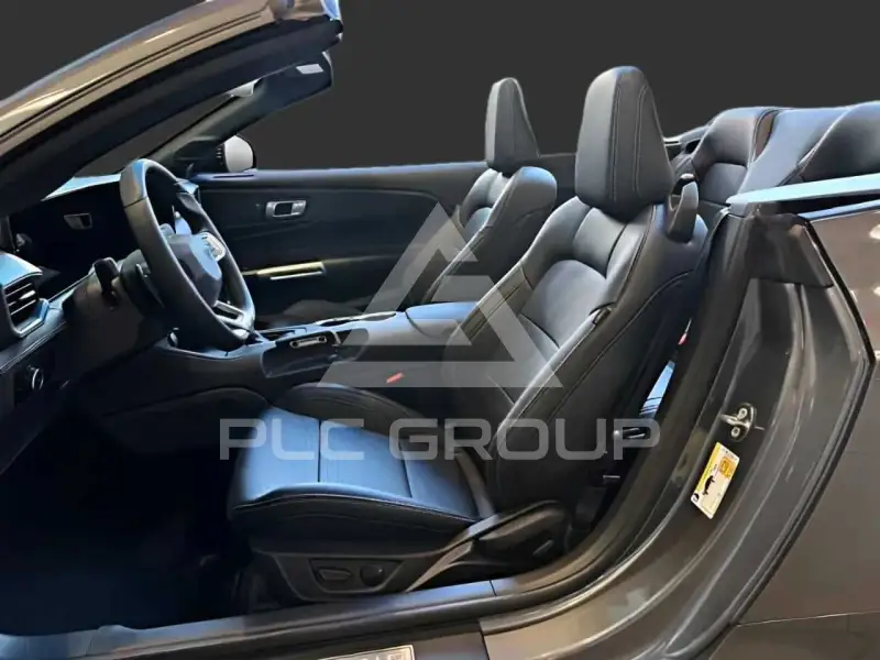 2025 Ford MUSTANG