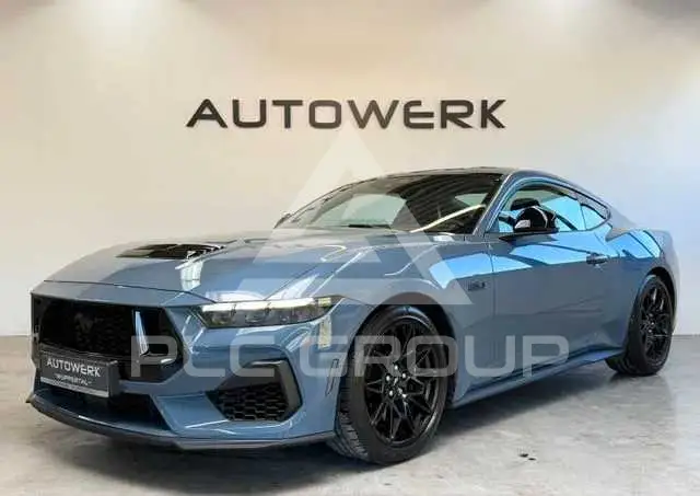 2025 Ford MUSTANG
