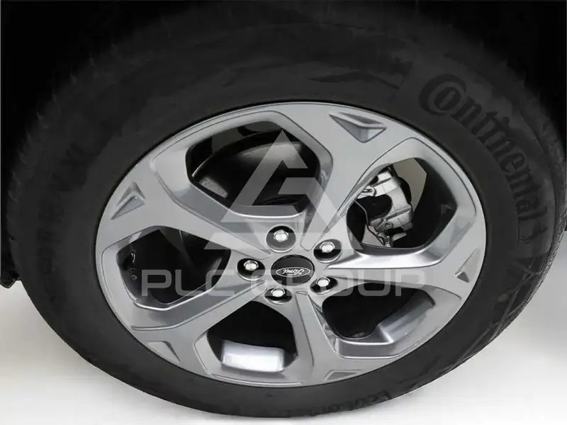 2025 Ford Kuga