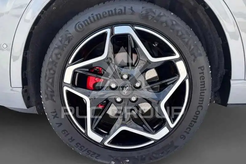 2025 Ford Kuga