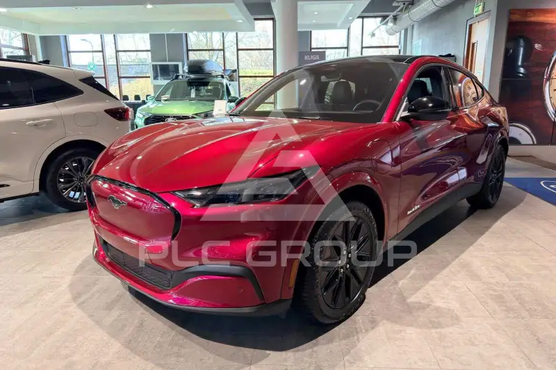 2025 Ford MUSTANG