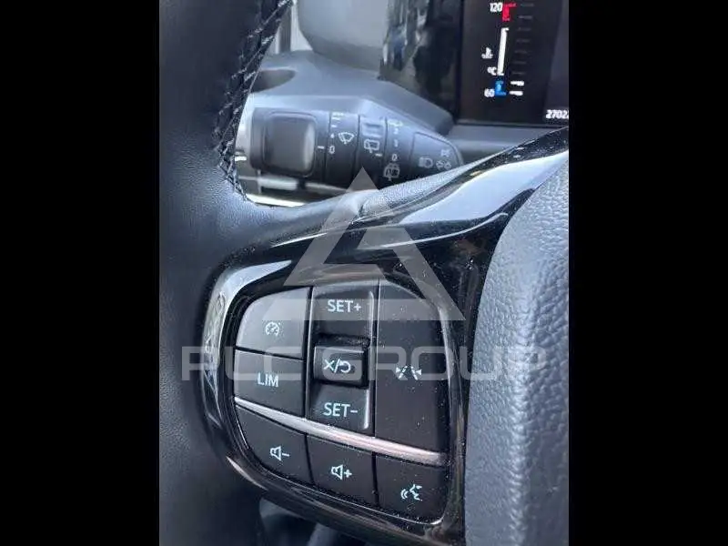 2025 Ford Tourneo