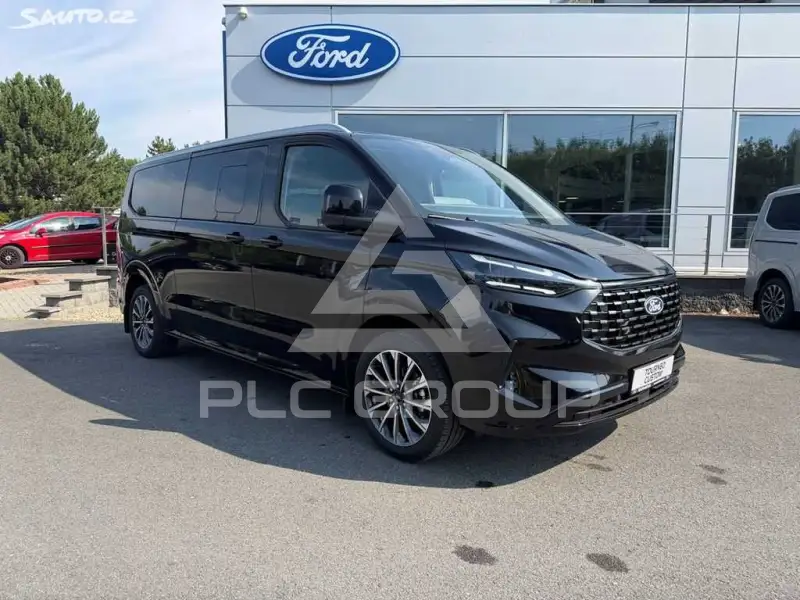 2025 Ford Tourneo