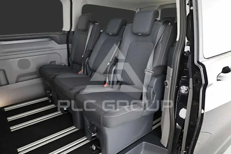 2025 Ford Tourneo