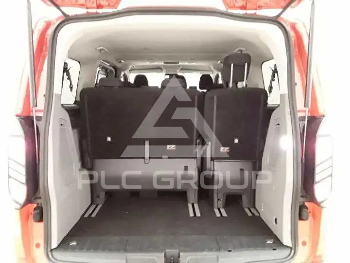 2025 Ford Tourneo
