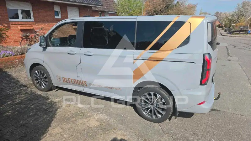 2025 Ford Tourneo
