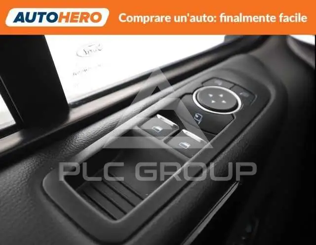 2025 Ford Tourneo