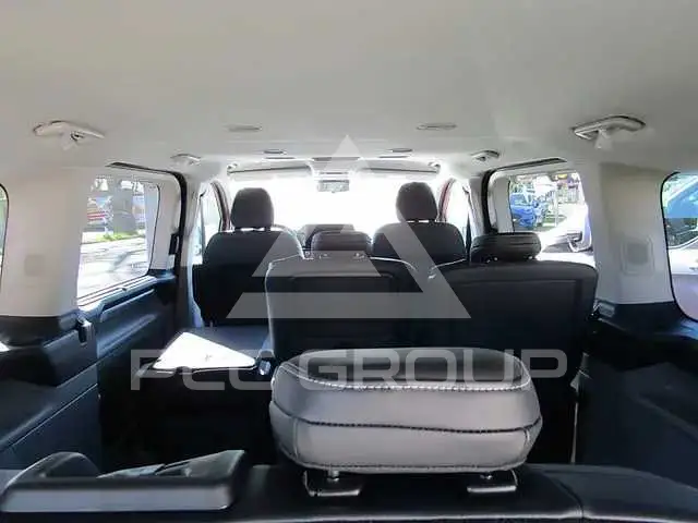 2025 Ford Tourneo