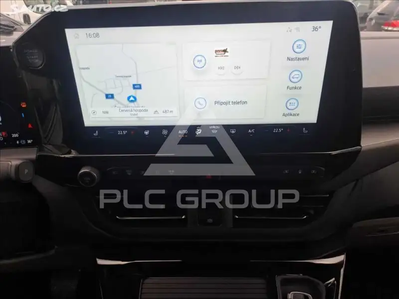 2025 Ford Tourneo