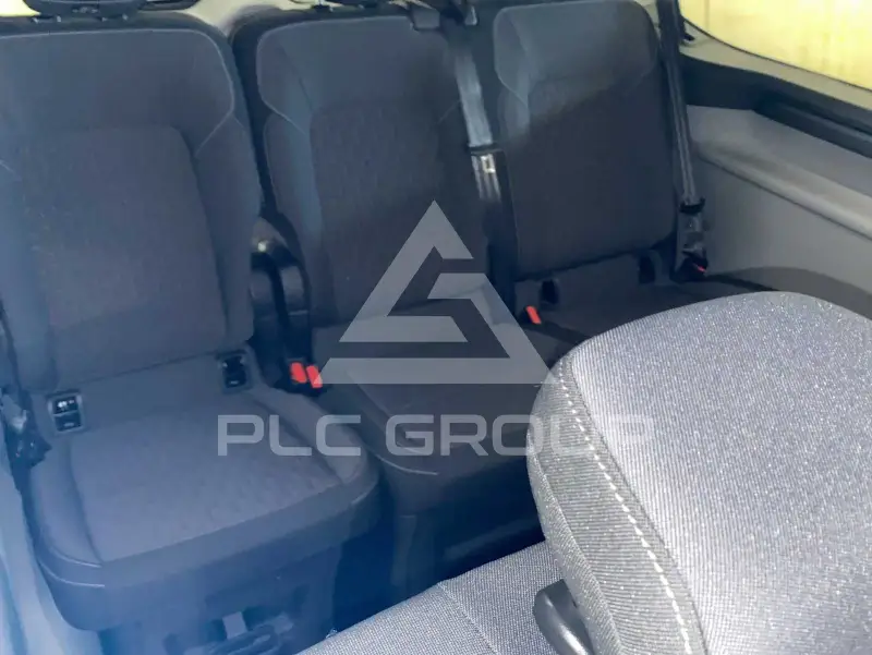2025 Ford Tourneo