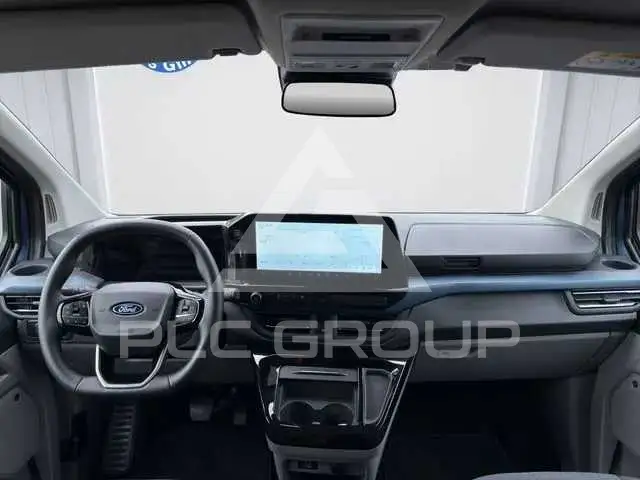 2025 Ford Tourneo