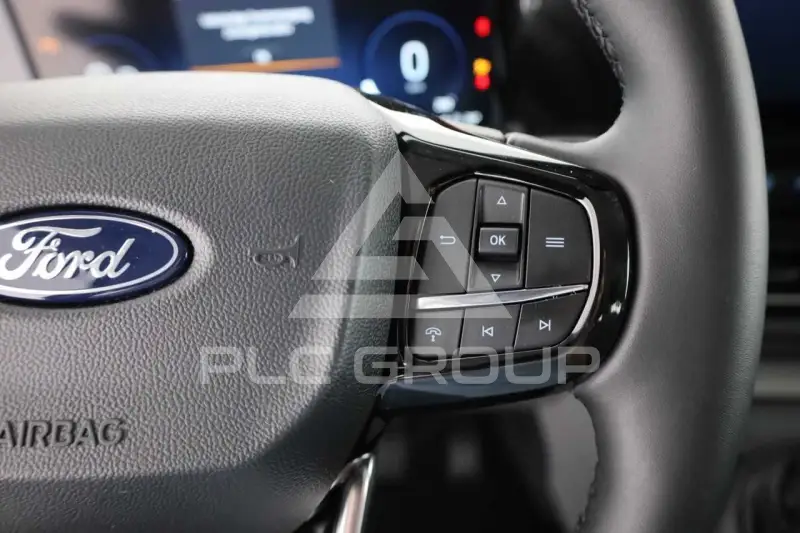 2025 Ford Tourneo