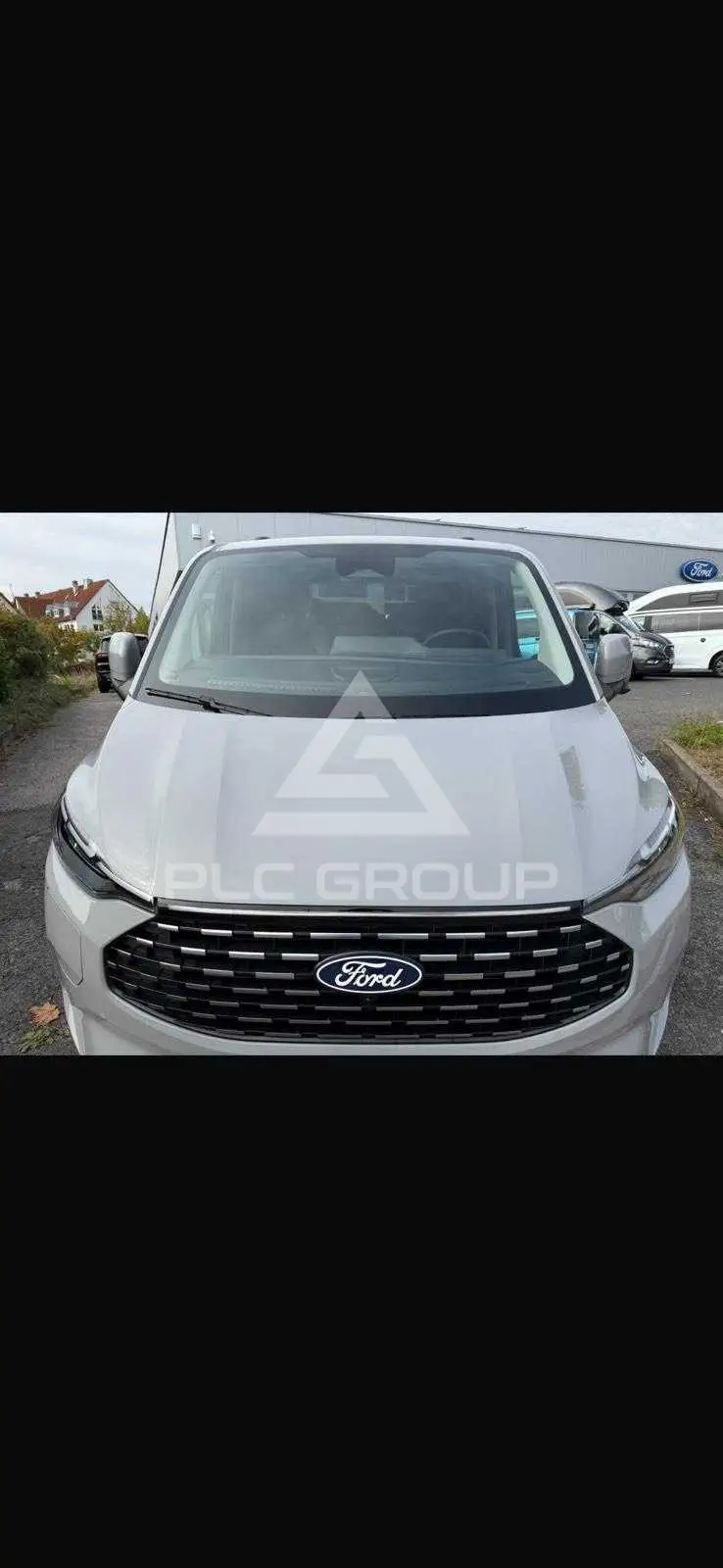 2025 Ford Tourneo