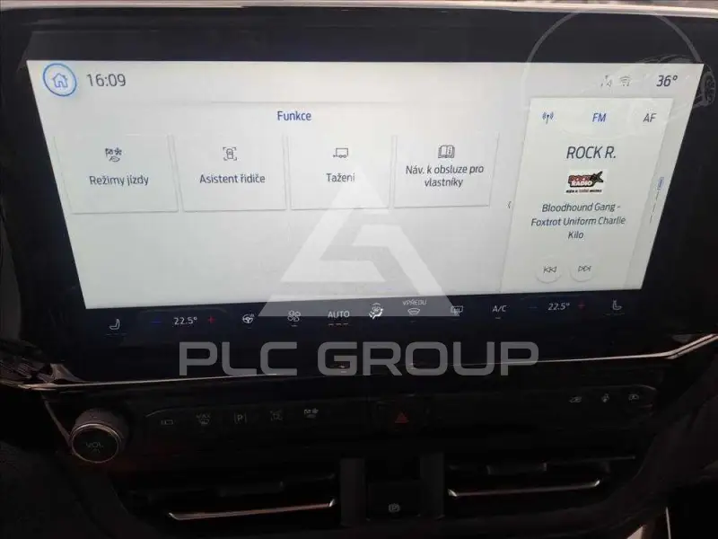 2025 Ford Tourneo