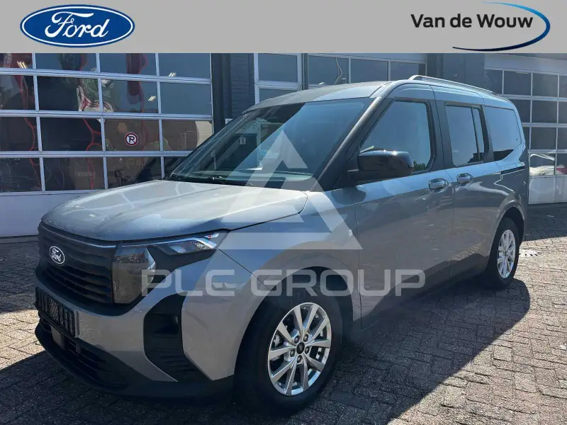 2025 Ford Tourneo