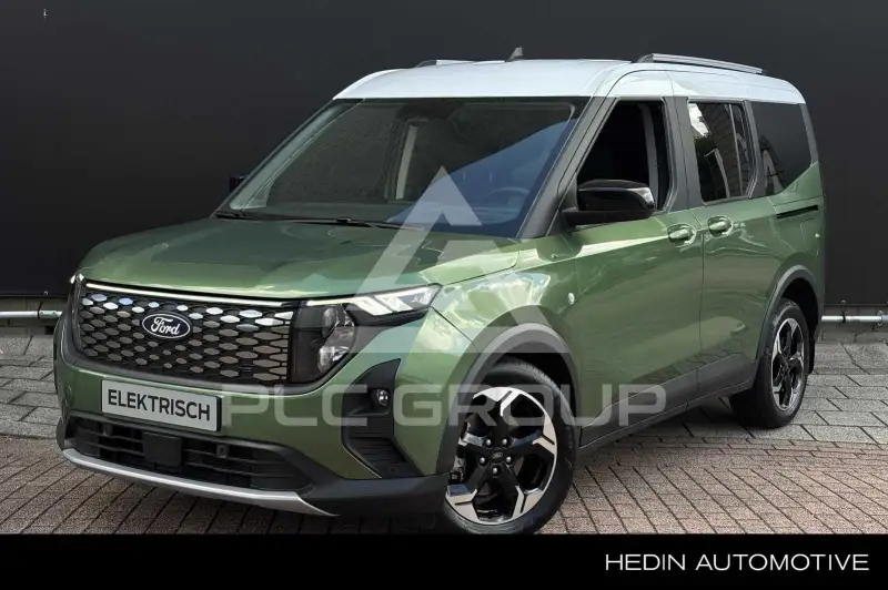 2025 Ford Tourneo