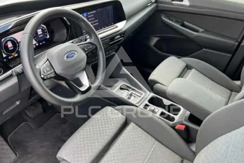 2025 Ford Tourneo