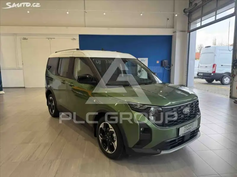 2025 Ford Tourneo