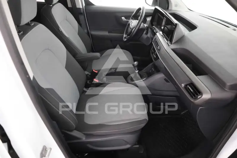 2025 Ford Tourneo