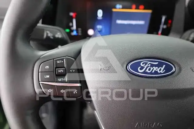 2025 Ford Tourneo