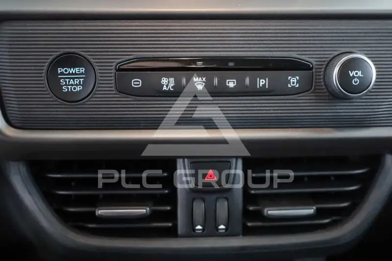 2025 Ford Tourneo
