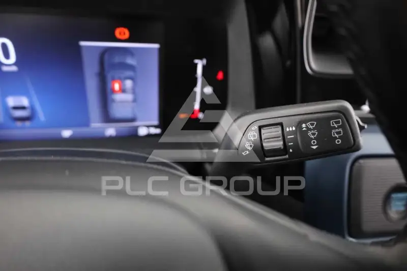 2025 Ford Tourneo