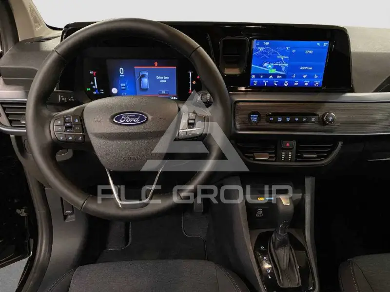 2025 Ford Tourneo