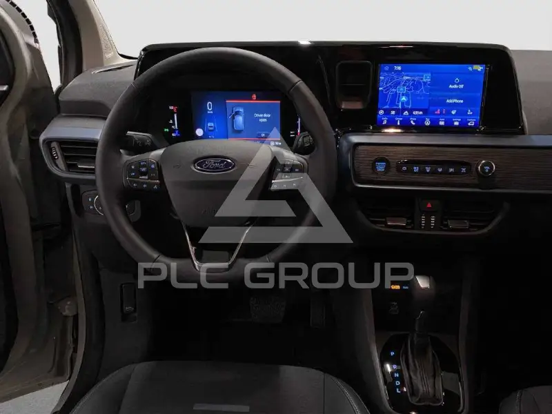 2025 Ford Tourneo
