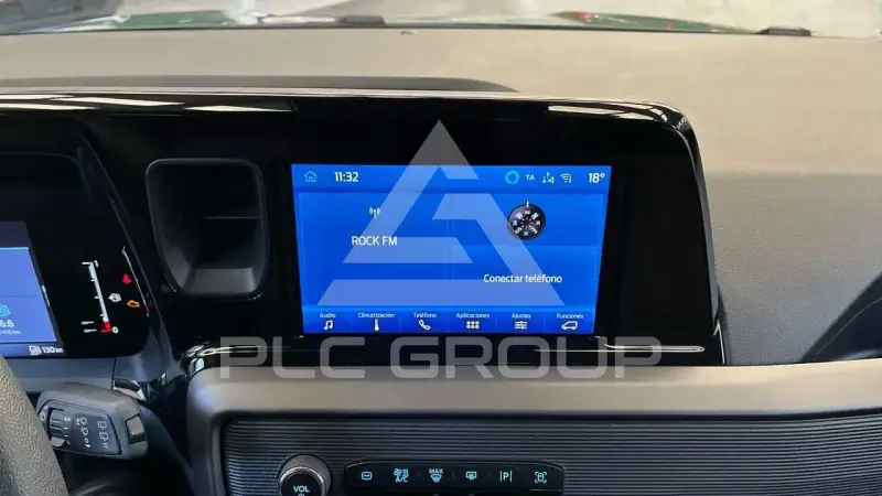 2025 Ford Tourneo
