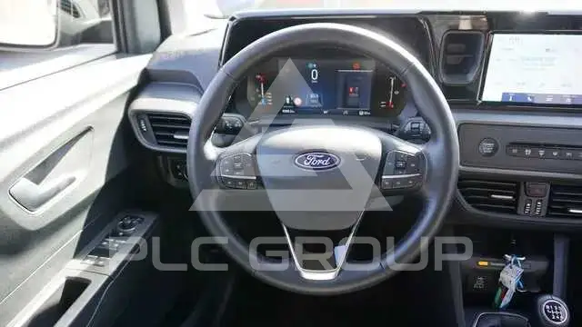 2025 Ford Tourneo
