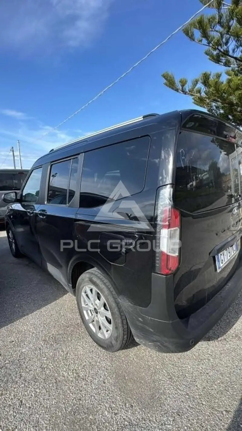 2025 Ford Tourneo