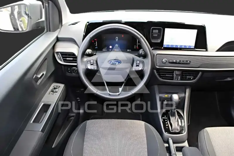 2025 Ford Tourneo