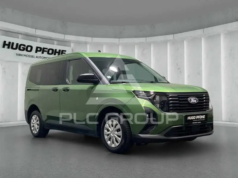 2025 Ford Tourneo