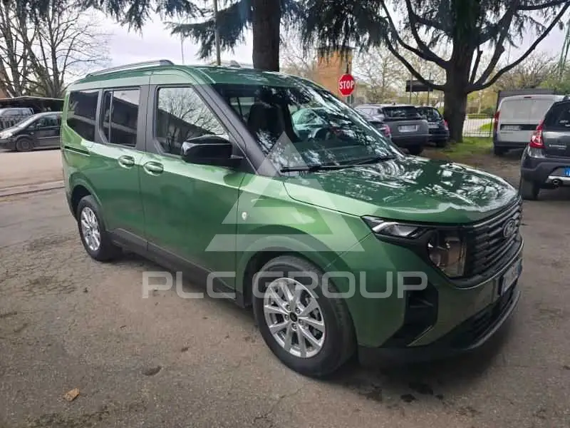 2025 Ford Tourneo