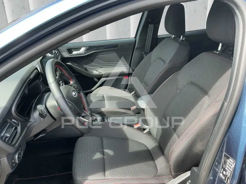 2025 Ford FOCUS